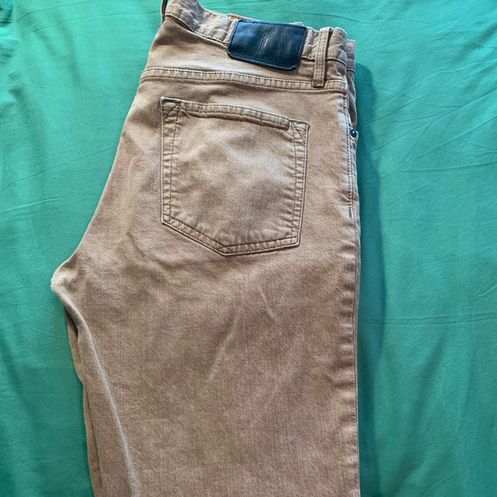 Distressed Mens Eddie Bauer jeans/ pants